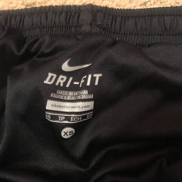 Nike Running shorts - Picture 3 of 3